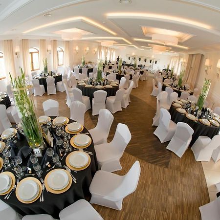 Hotel Potocki Dwor Jędrzejów Exteriér fotografie